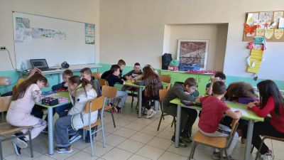 "Знам и спазвам правилата за движение!"  4